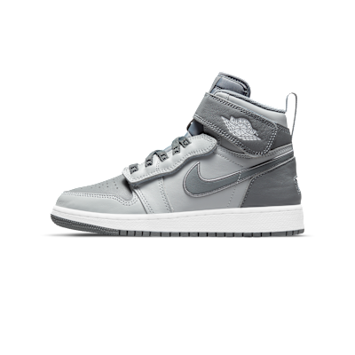 Air Jordan 1 Hi FlyEase