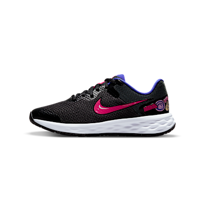 Nike Revolution 6 SE