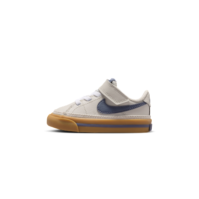 Nike Court Legacy
