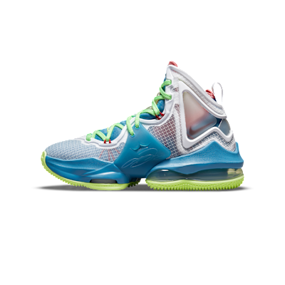 LeBron 19