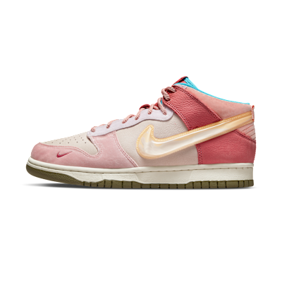 Nike Dunk Mid x Social Status