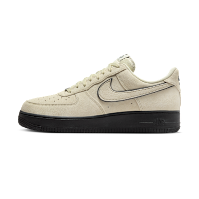 Nike Air Force 1 '07 LV8