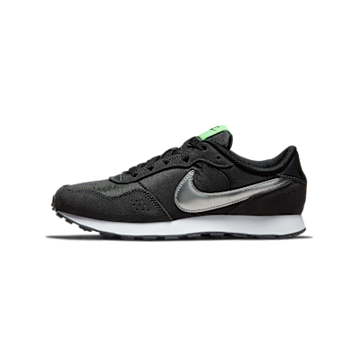 Nike MD Valiant