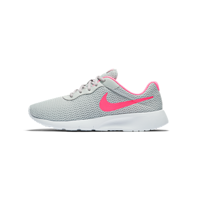 Nike Tanjun