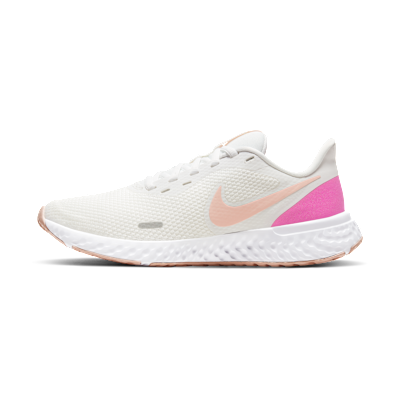 Nike Revolution 5