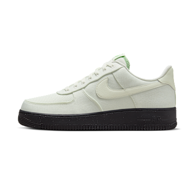 Nike Air Force 1 '07 LV8