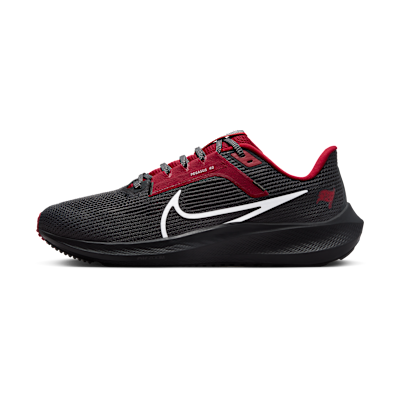 Nike Pegasus 40 (NFL Tampa Bay Buccaneers)