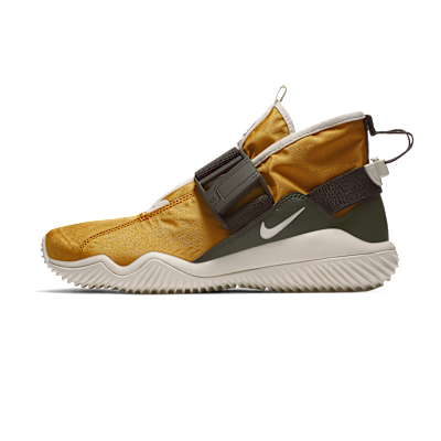 Nike Komyuter