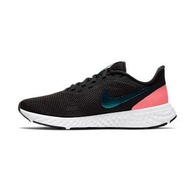 Nike Revolution 5