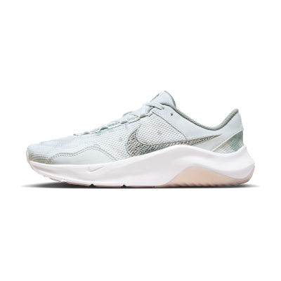 Nike Legend Essential 3 Next Nature Premium