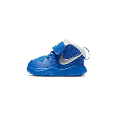 Nike Team Hustle D 9