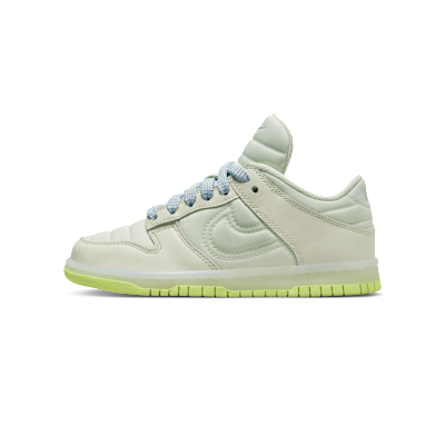 Nike Dunk Low SE