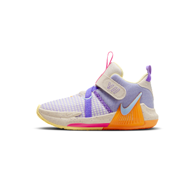 LeBron Witness 7