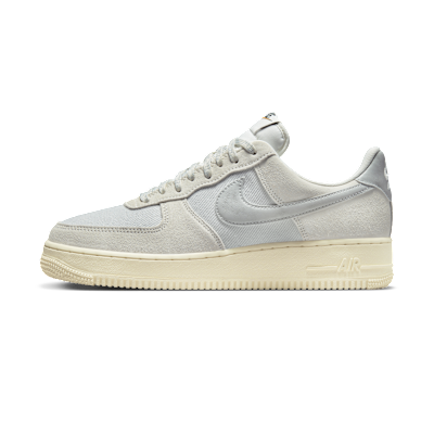 Nike Air Force 1 '07 LV8