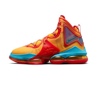 LeBron 19