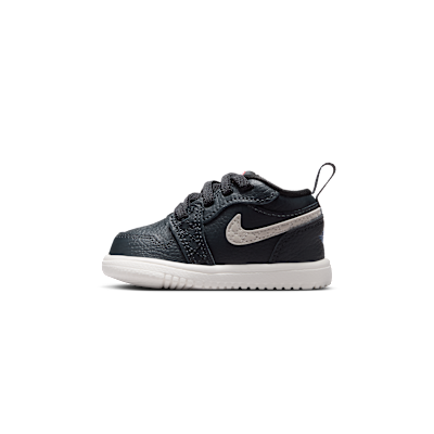 Jordan 1 Low Alt SE