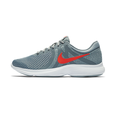 Nike Revolution 4