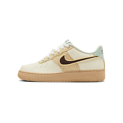 Nike Air Force 1 LV8