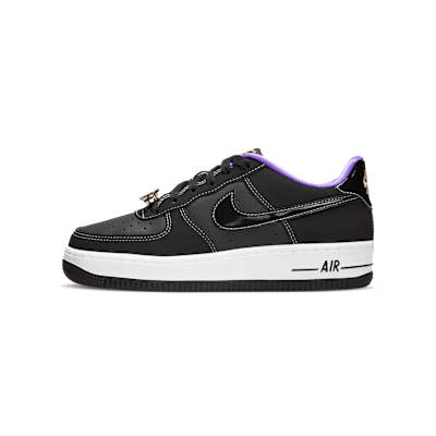 Nike Air Force 1 LV8