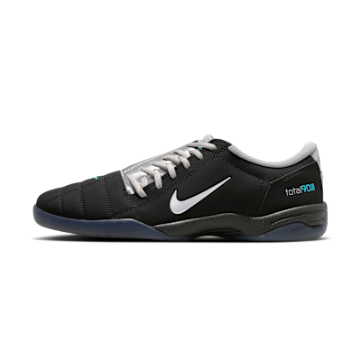 Nike Total 90