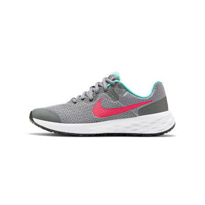 Nike Revolution 6