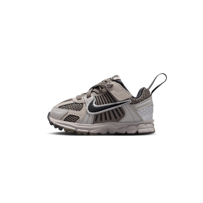 Nike Vomero 5