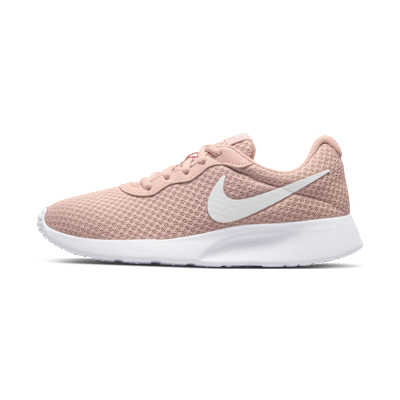 Nike Tanjun