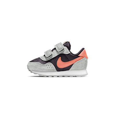 Nike MD Valiant