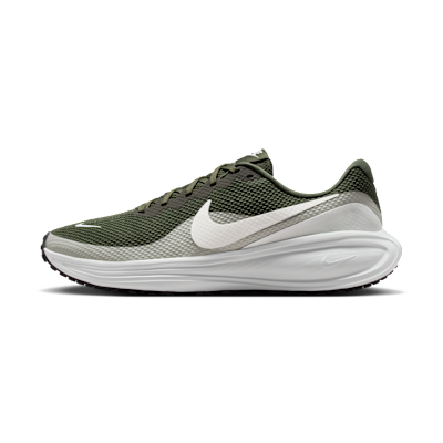 Nike Revolution 8