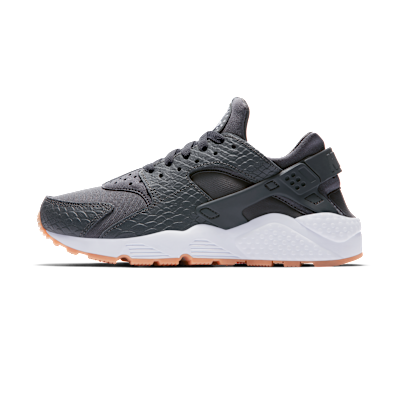 Nike Air Huarache SE