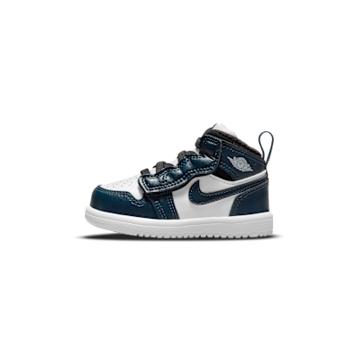Jordan 1 Mid