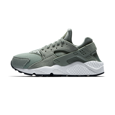 Nike Air Huarache SE