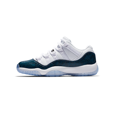 Air Jordan 11 Retro Low LE