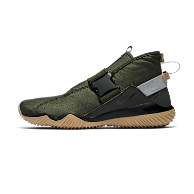 Nike Komyuter ESS