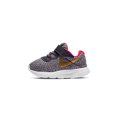 Nike Tanjun