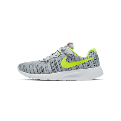 Nike Tanjun