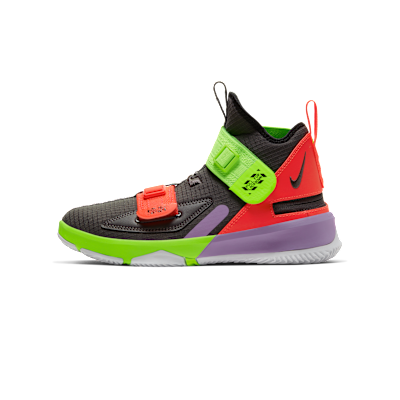 LeBron Soldier 13 FlyEase