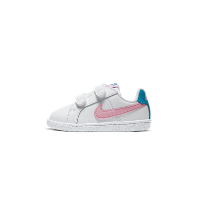 Nike Court Royale