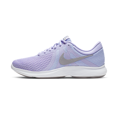 Nike Revolution 4