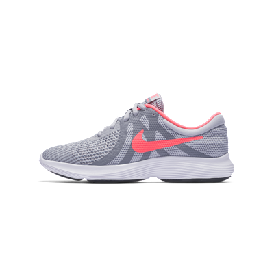 Nike Revolution 4