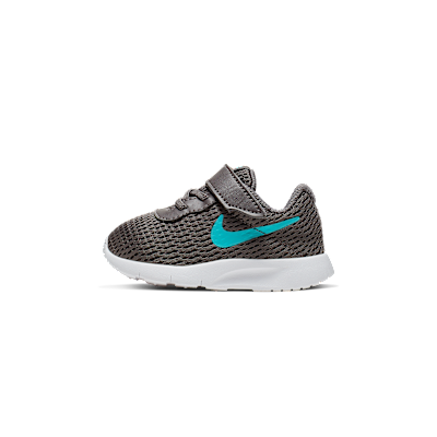 Nike Tanjun