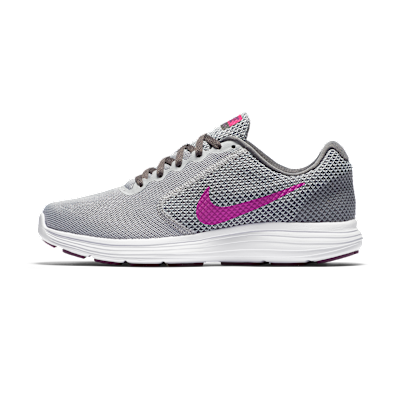 Nike Revolution 3