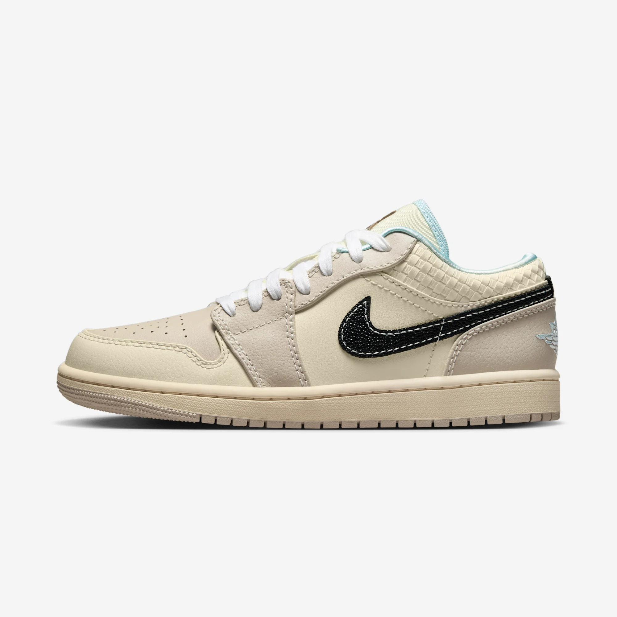 Air Jordan 1 Low SE "Muslin / Glacier Blue" Sanddrift/Black/Muslin/Glacier Blue/Coconut Milk