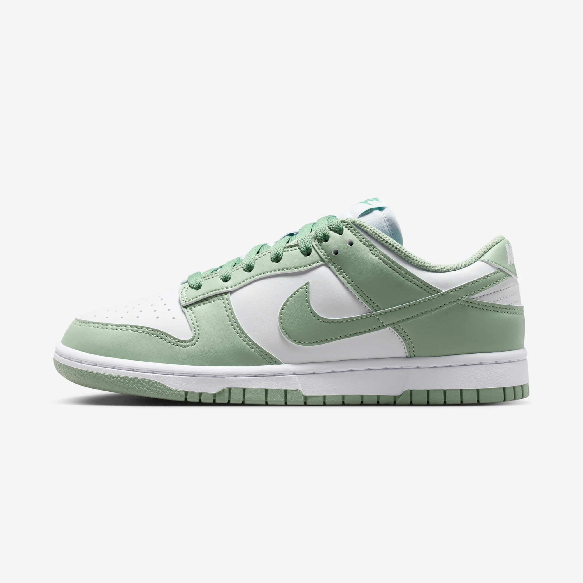 Nike Dunk Low W "Steam & White" Football Grey/Steam/White