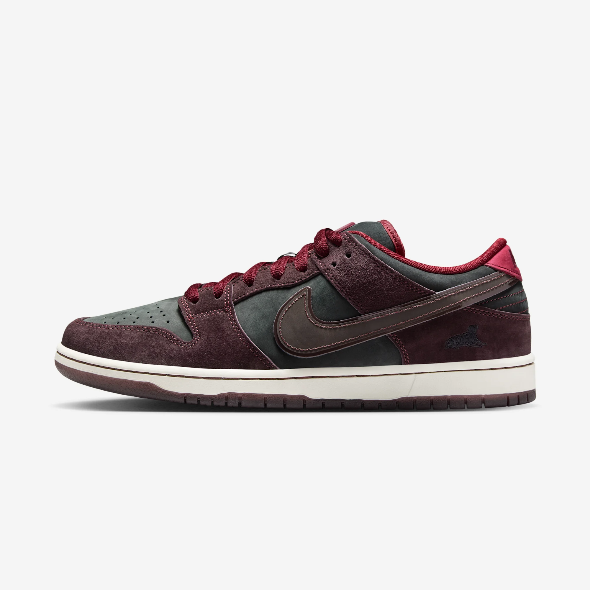 Riot Skateshop x Nike SB Dunk Low Pro QS Mahogany/Dark Beetroot/Team Red/Sail/Night Maroon