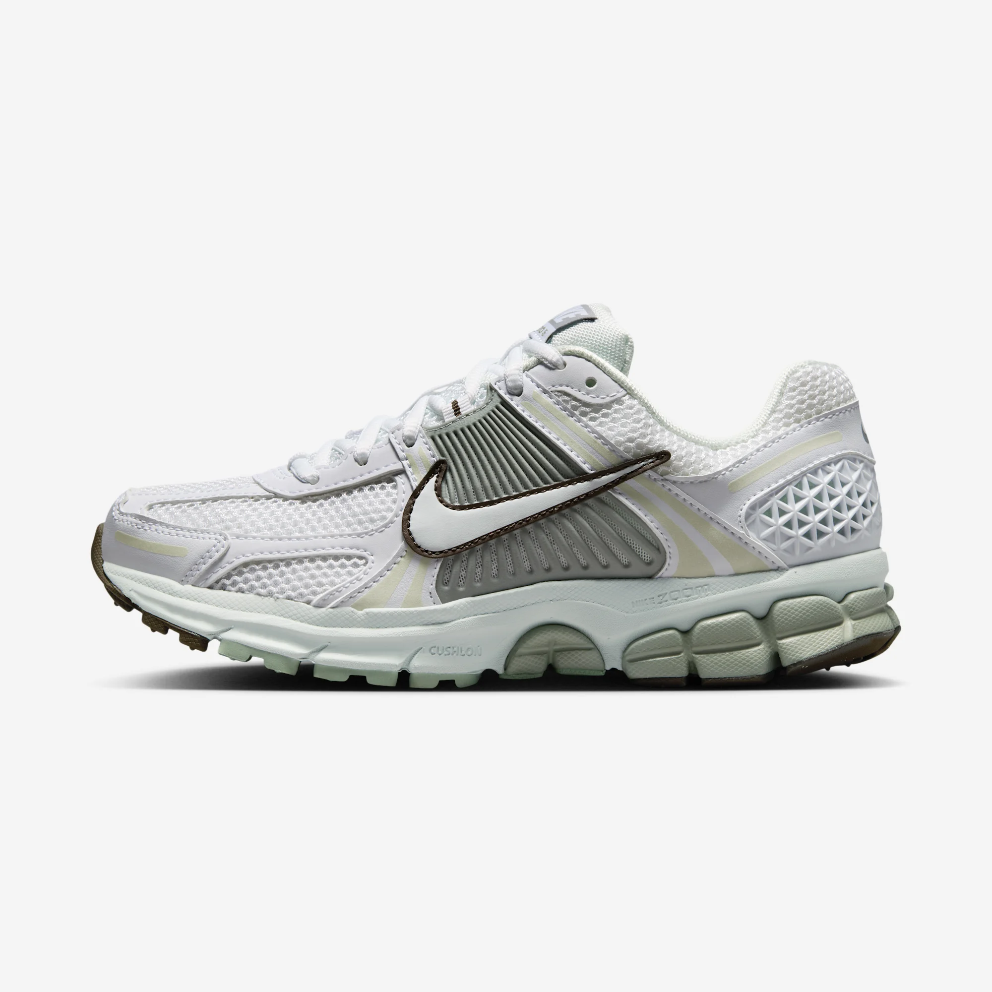Nike Zoom Vomero 5 "White / Light Smoke Grey" White/Summit White/Light Smoke Grey/Light Silver/Jade Horizon/Ironstone