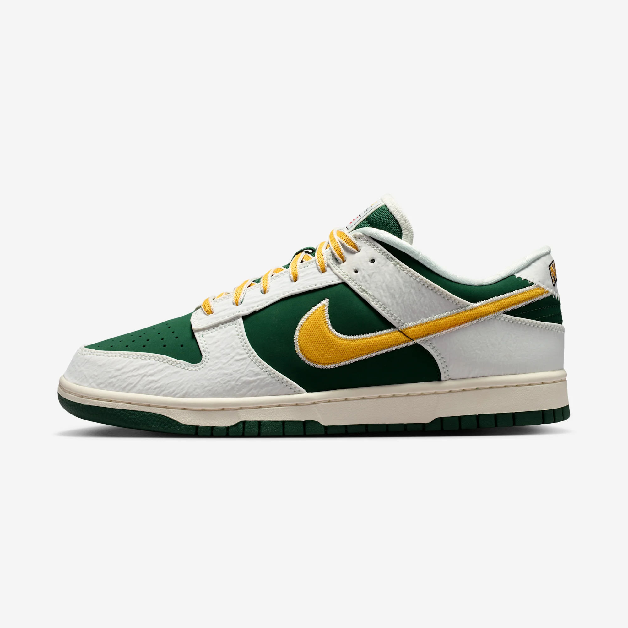 Nike Dunk Low Retro "Sail & University Gold" Sail/University Gold/Fir/University Red/Black