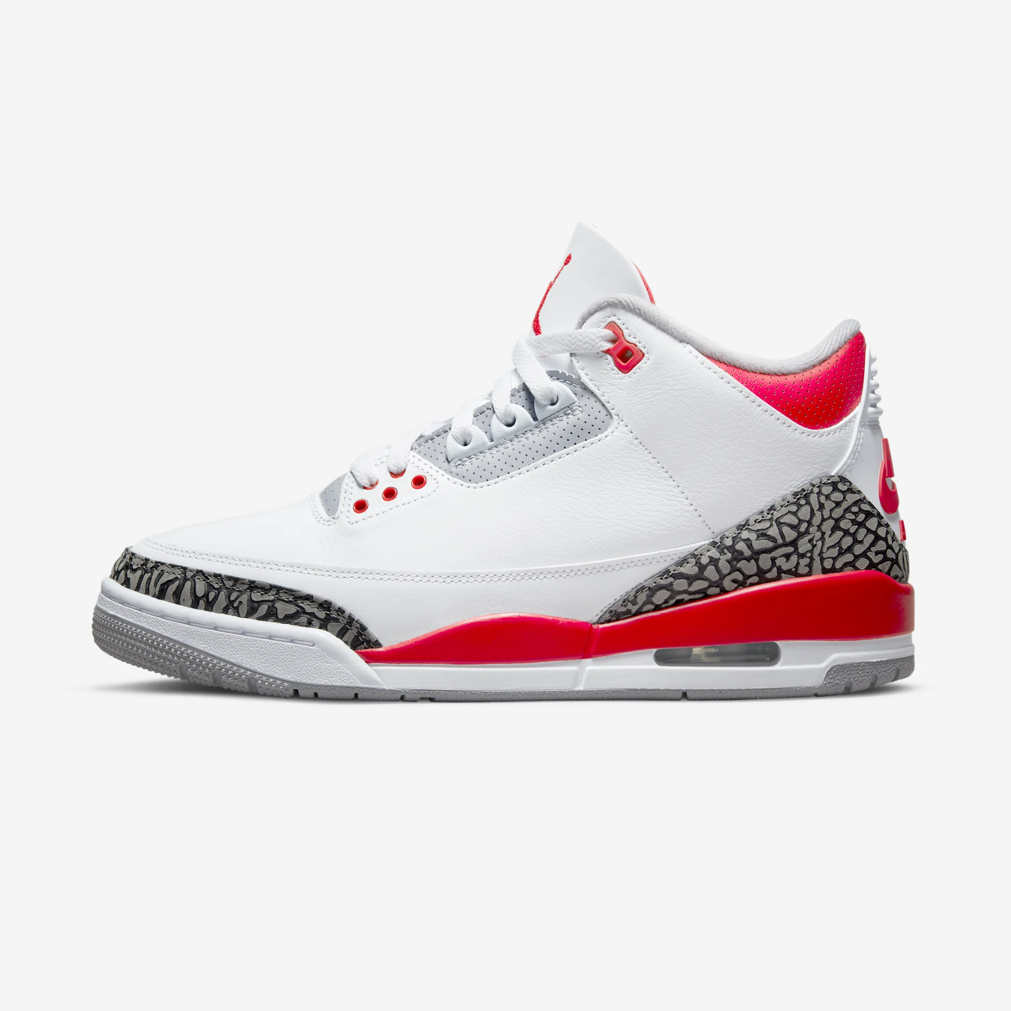 Air Jordan 3 Retro "Fire Red" 2022 White/Black/Cement Grey/Fire Red
