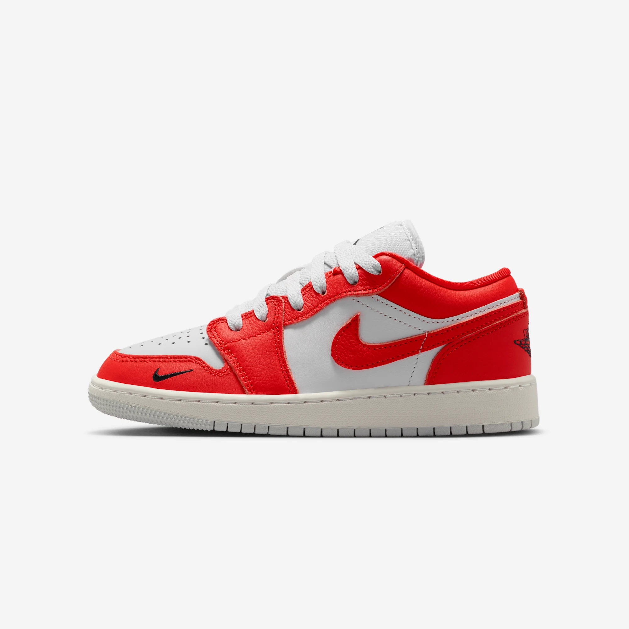Air Jordan 1 Low SE GS "Class Of" Pure Platinum/Chile Red/Summit White/Black
