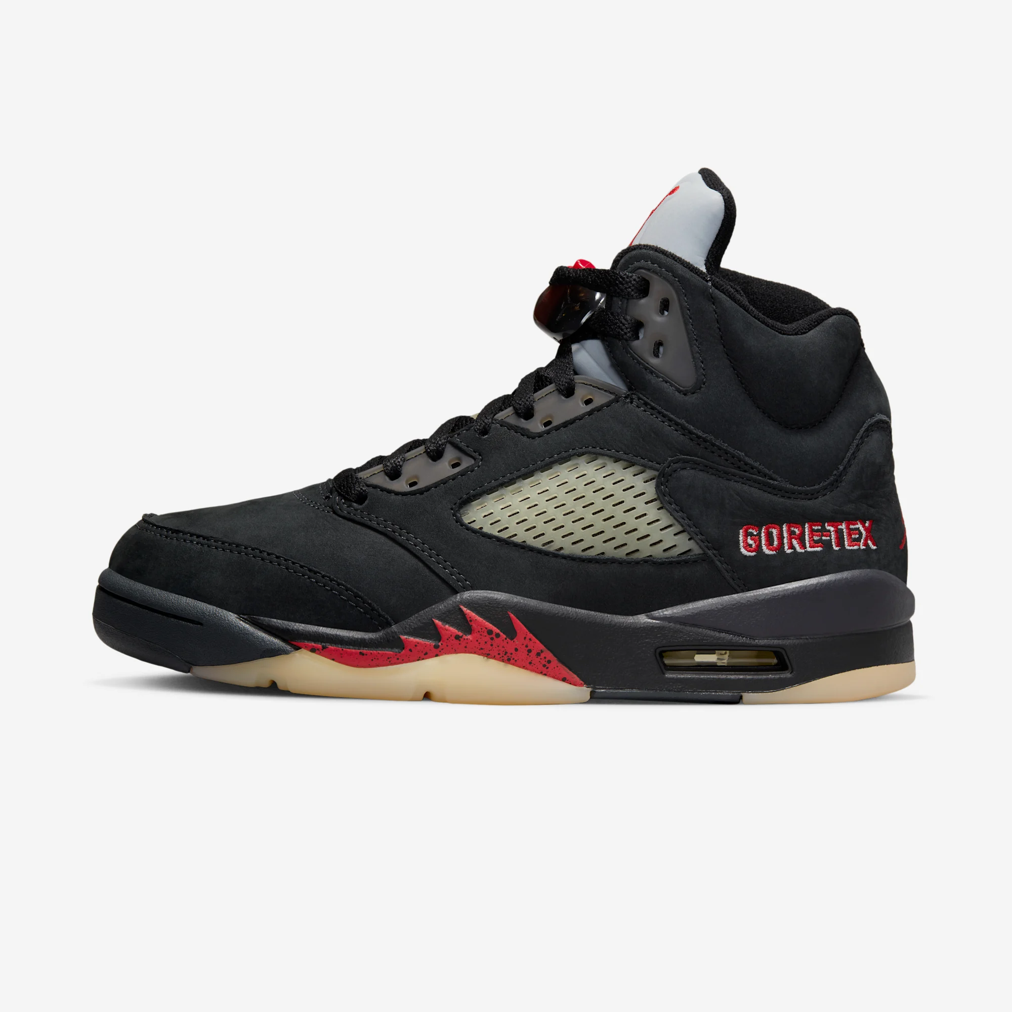 Air Jordan 5 Retro Gore-Tex 2022 Off-Noir/Black/Muslin/Fire Red